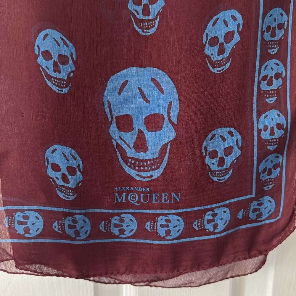 ALEXANDER MCQUEEN SKULL SCARF